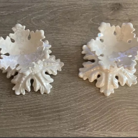 Snowflake Decorative Home Accents | Candle Holders - 2 pair - Picture 2 of 5